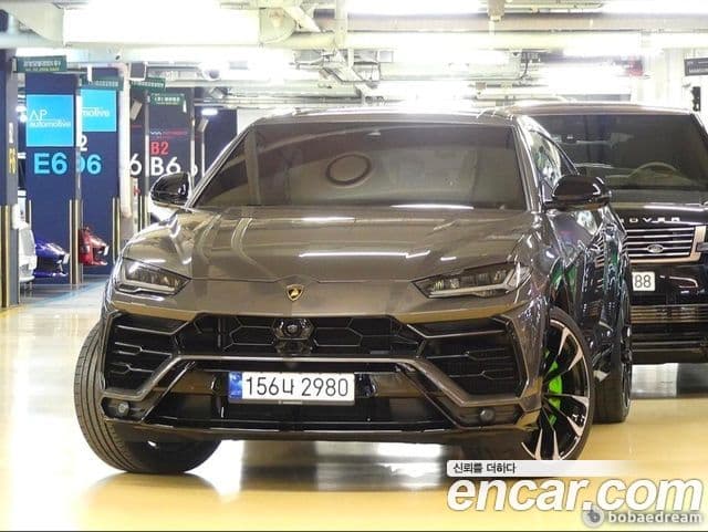 Lamborghini Urus 4.0 V8, 2022 1