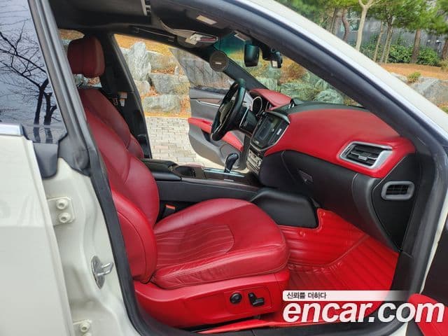 Maserati 기블리 3세대, 2014 9