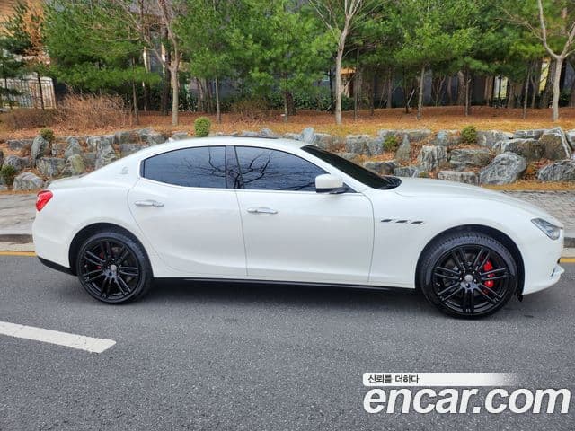 Maserati 기블리 3세대, 2014 16