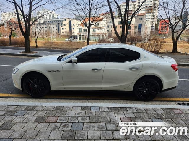 Maserati 기블리 3세대, 2014 17