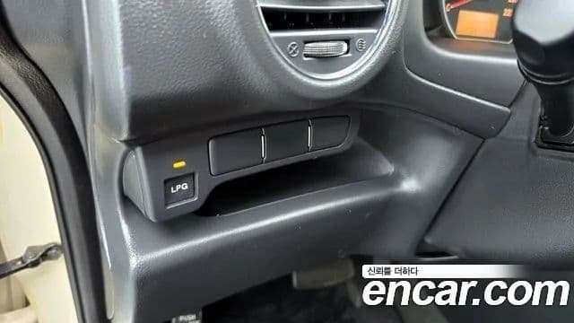 Kia 뉴카렌스 топовая версия, 2012 16