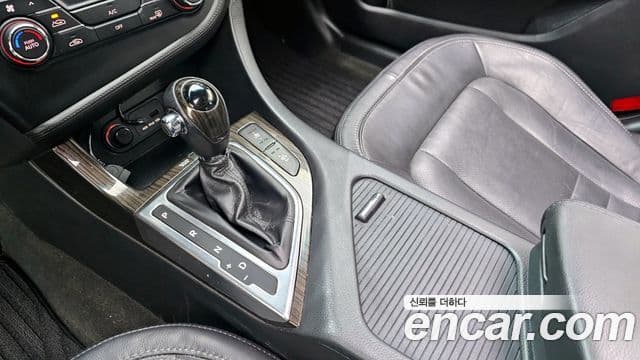 Kia K5 Prestige, 2012 9