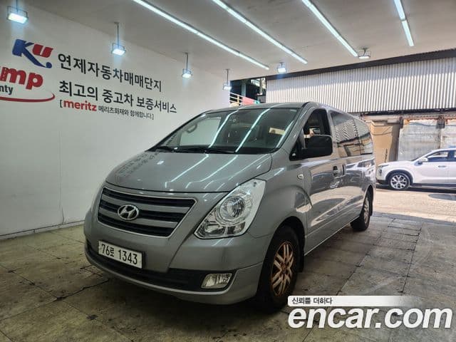 Hyundai Grand Starex CVX Deluxe, 2016 1