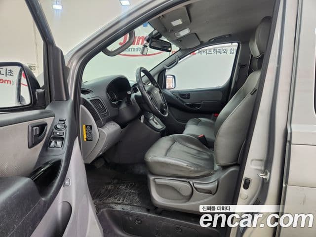Hyundai Grand Starex CVX Deluxe, 2016 9