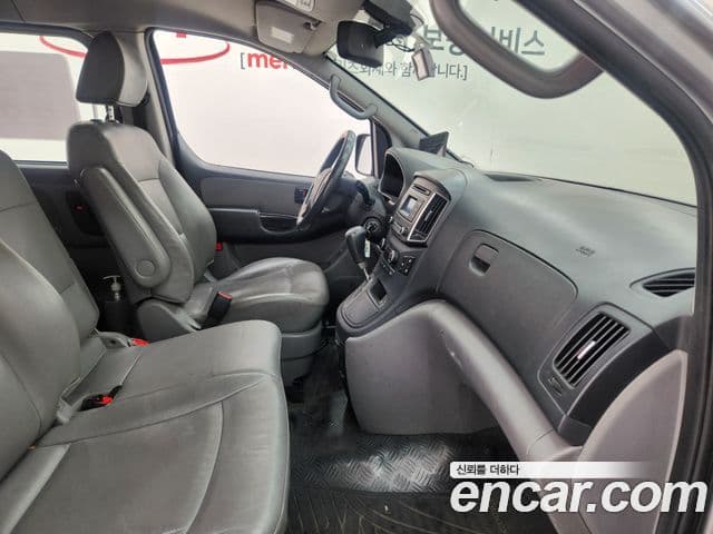 Hyundai Grand Starex CVX Deluxe, 2016 13