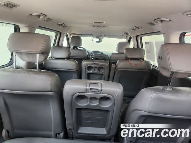 Hyundai Grand Starex CVX Deluxe, 2016 16