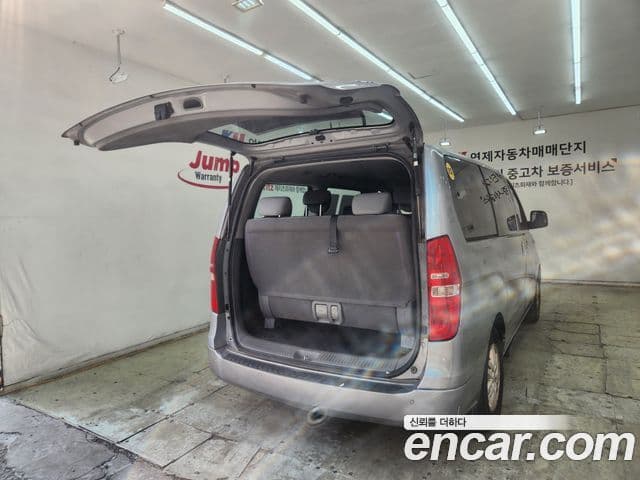 Hyundai Grand Starex CVX Deluxe, 2016 17