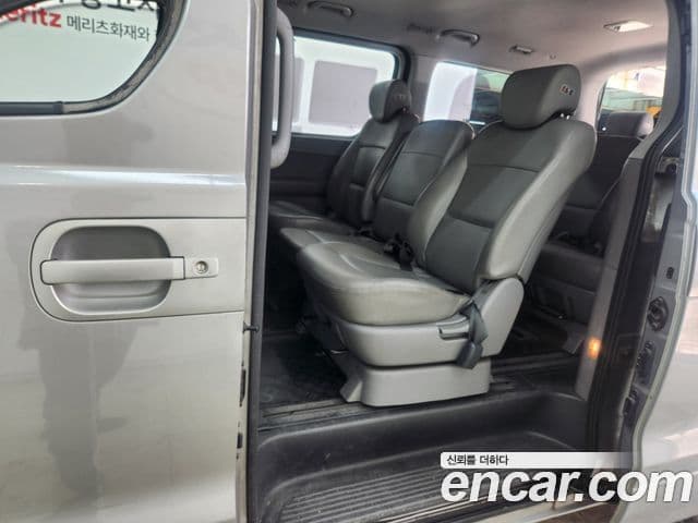 Hyundai Grand Starex CVX Deluxe, 2016 20