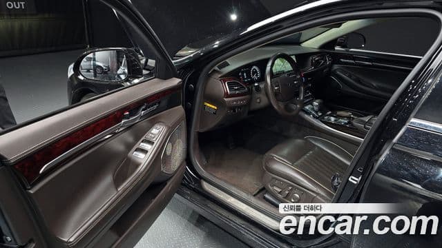 Genesis EQ900 Prestige, 2016 10