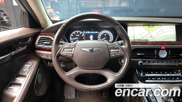 Genesis EQ900 Prestige, 2016 13