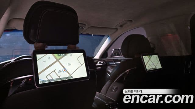 Genesis EQ900 Prestige, 2016 19