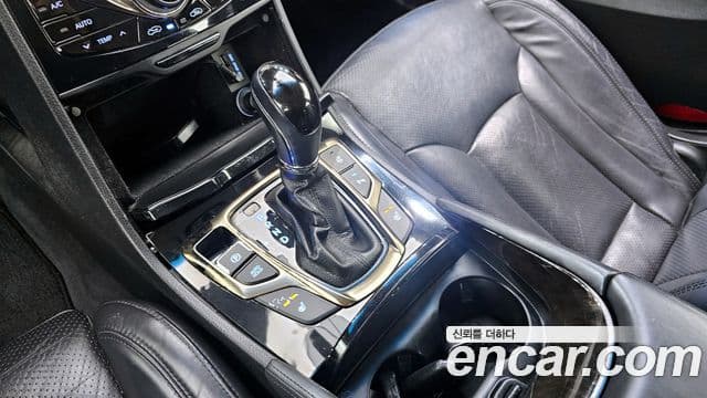 Hyundai Grandeur HG Luxury, 2012 9