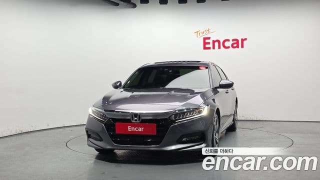 Honda Accord 10세대 1.5 турбо, 2019 3
