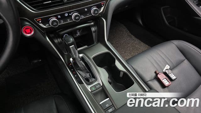 Honda Accord 10세대 1.5 турбо, 2019 9