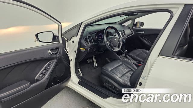 Kia K3 Noblesse, 2013 11