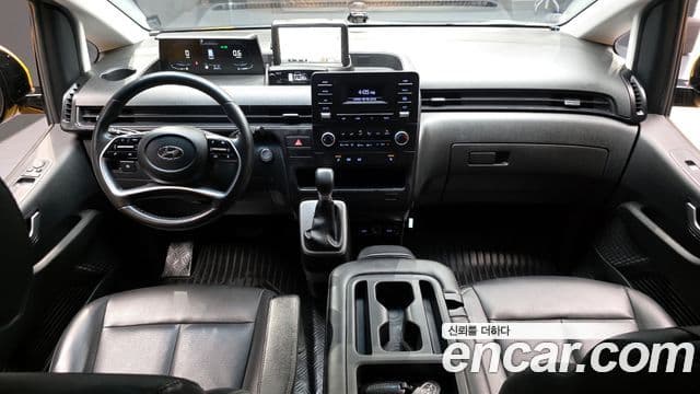 Hyundai Staria 15인승, 2022 7