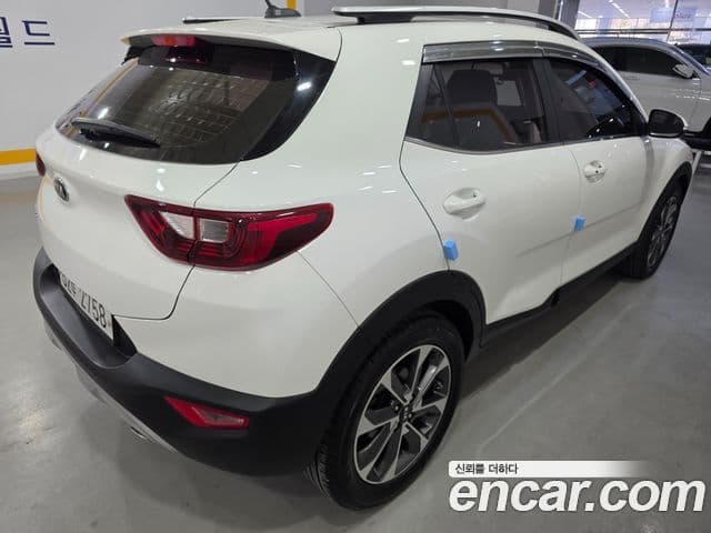 Kia Stonic Trendy, 2018 4