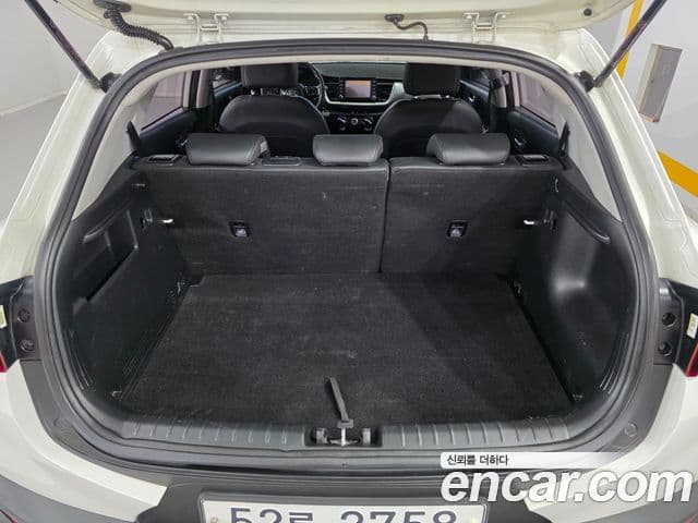 Kia Stonic Trendy, 2018 все фото