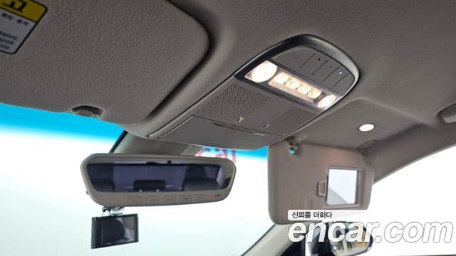 Genesis G90 Luxury, 2019 18