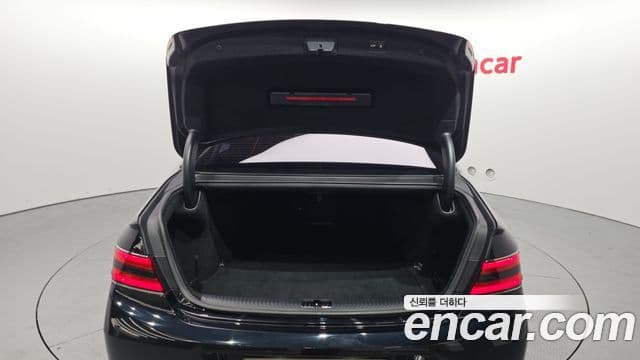 Genesis G90 Luxury, 2019 20