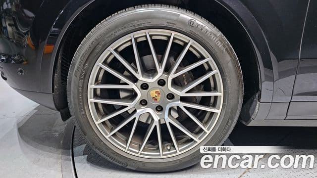 Porsche Cayenne (PO536) 3.0 купе Platinum Edition, 2022 все фото