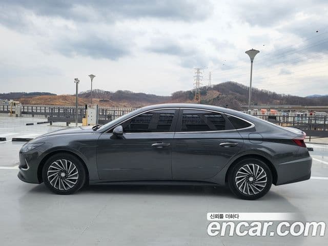 Hyundai Sonata гибрид (DN8) Family, 2021 4