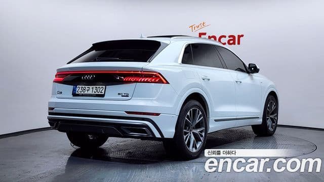 Audi Q8 (4M) Premium, 2021 2