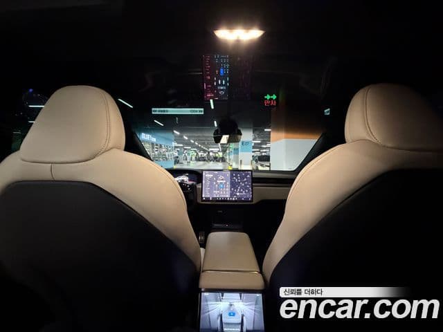 Tesla модель X, 2024 15