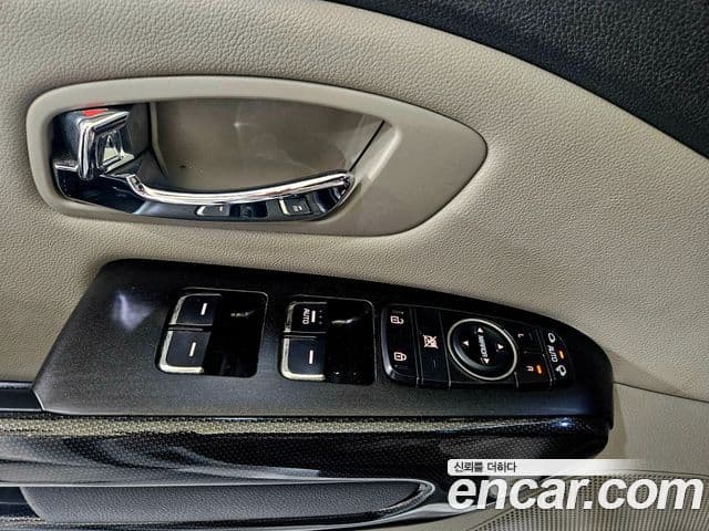 Kia All New Carnival Prestige, 2016 10