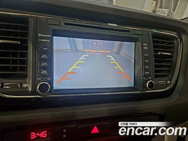 Kia All New Carnival Prestige, 2016 13