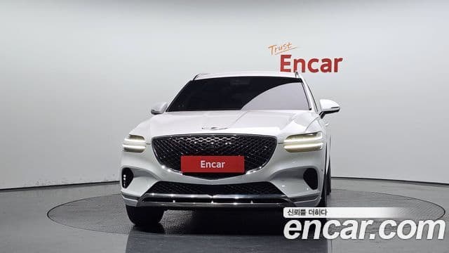 Genesis GV70, 2021 3