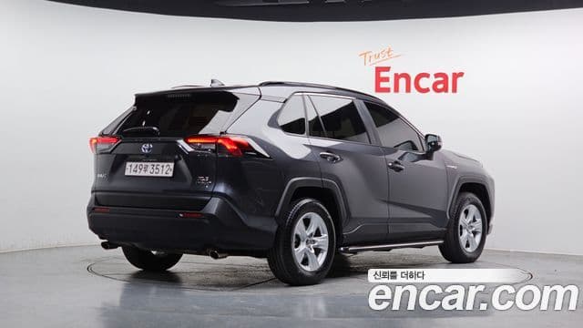 Toyota RAV4 5세대, 2020 2