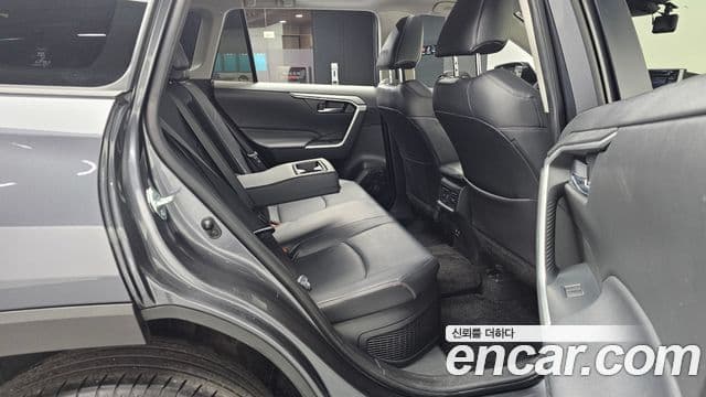 Toyota RAV4 5세대, 2020 12