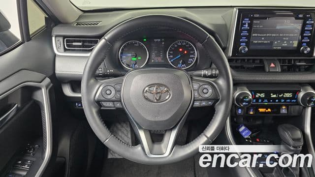 Toyota RAV4 5세대, 2020 13