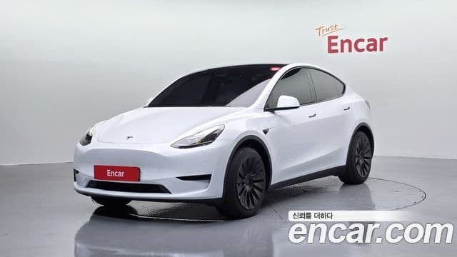 Tesla модель Y, 2024 1