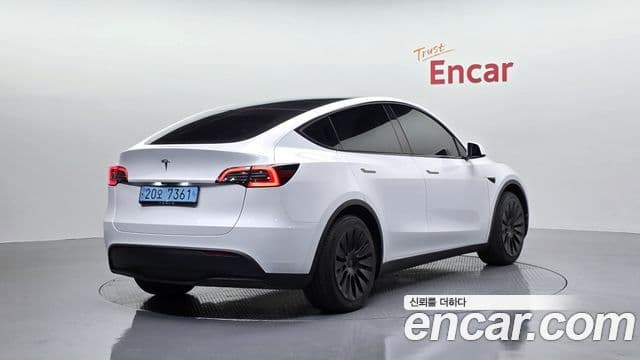Tesla модель Y, 2024 2