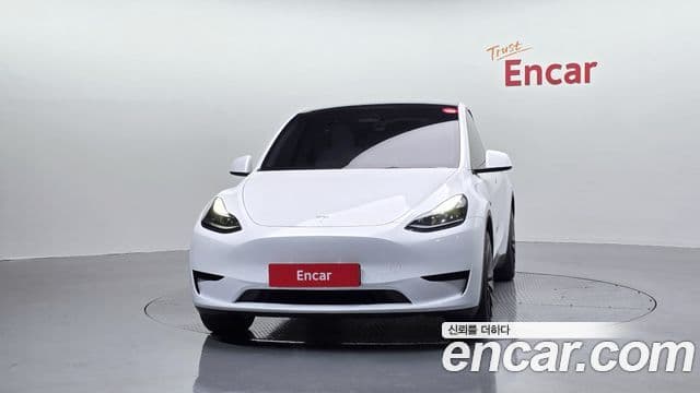 Tesla модель Y, 2024 3