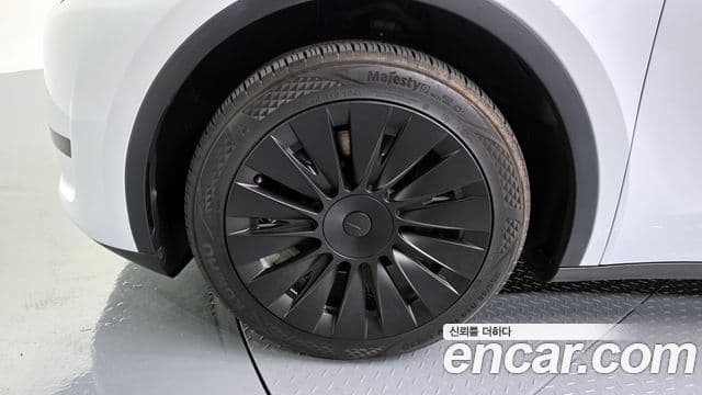 Tesla модель Y, 2024 все фото