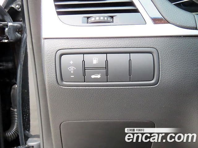 Hyundai Genesis DH Modern, 2015 12