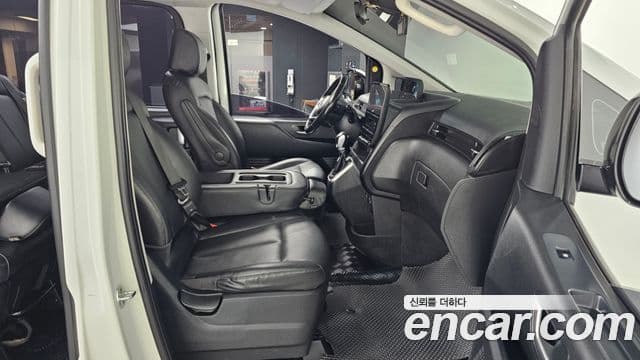 Hyundai Staria Modern, 2022 11