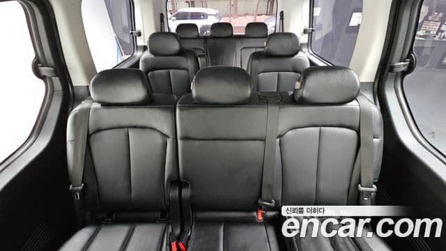 Hyundai Staria Modern, 2022 18