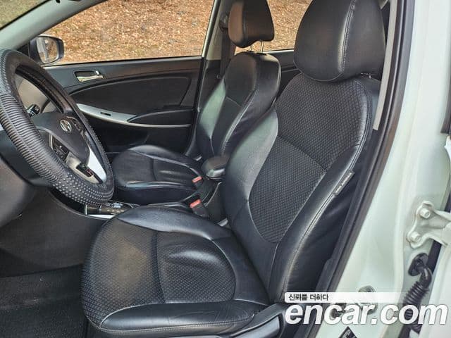 Hyundai Accent(новый кузов / новое поколение) Premium, 2013 8