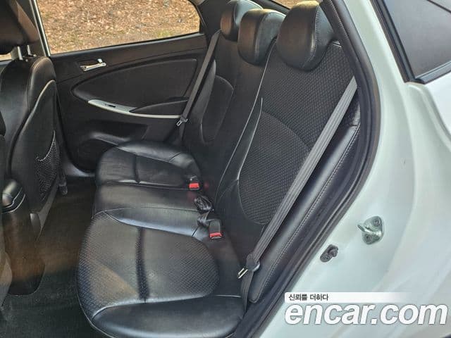 Hyundai Accent(новый кузов / новое поколение) Premium, 2013 11