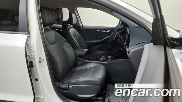 Kia D All New Niro Prestige, 2026 12