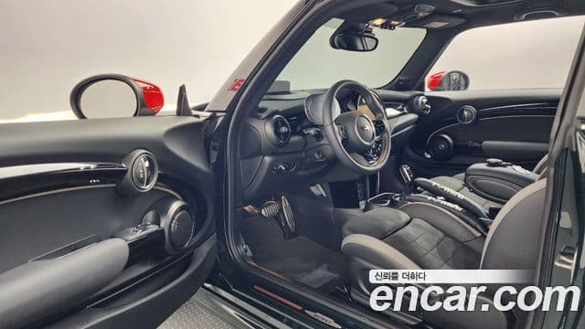 Mini Cooper S 3세대, 2024 10