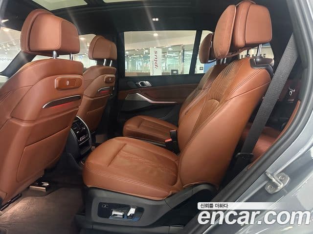 BMW X7 (G07) xDrive 40d Design Pure Excellence 6인승, 2023 11