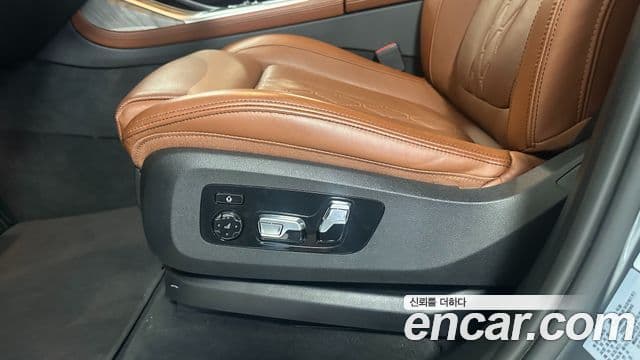 BMW X7 (G07) xDrive 40d Design Pure Excellence 6인승, 2023 14