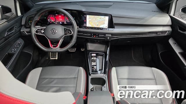 Volkswagen Гольф 8세대 2.0 GTI, 2024 7