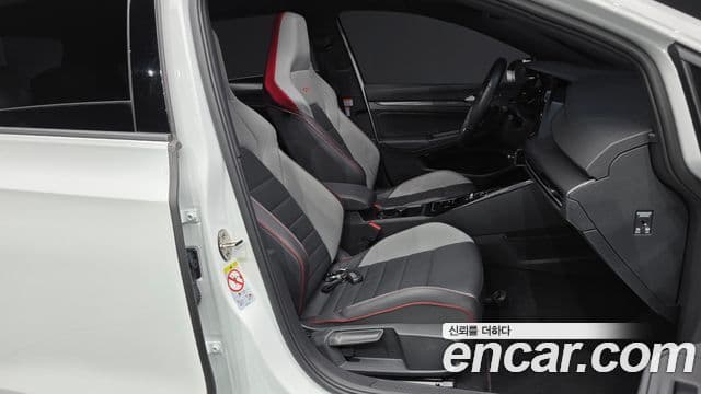 Volkswagen Гольф 8세대 2.0 GTI, 2024 11