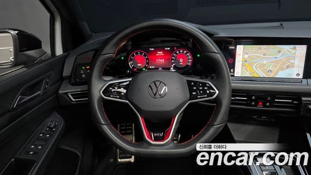 Volkswagen Гольф 8세대 2.0 GTI, 2024 13